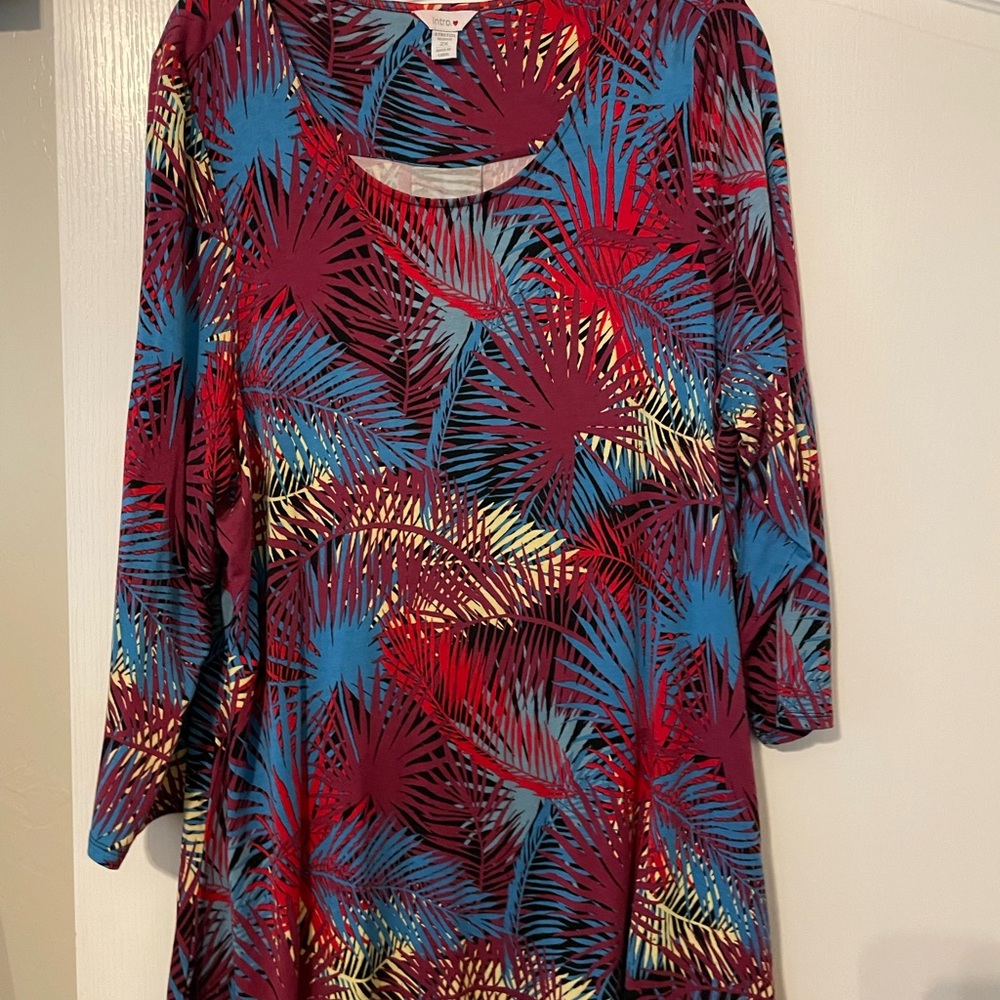 Intro. Multicolor Tropical Print Tunic